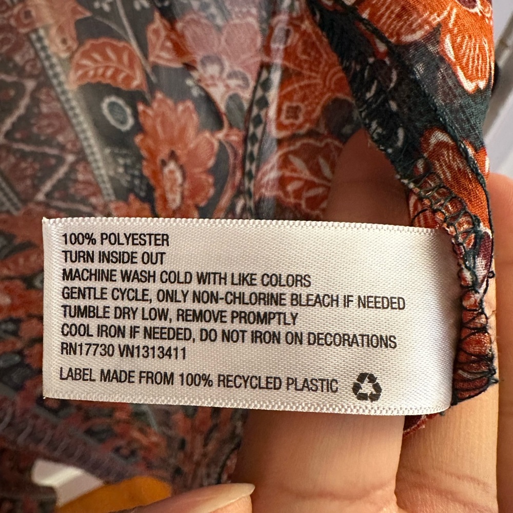 Patterned Cover-Up - Picture 4 of 5